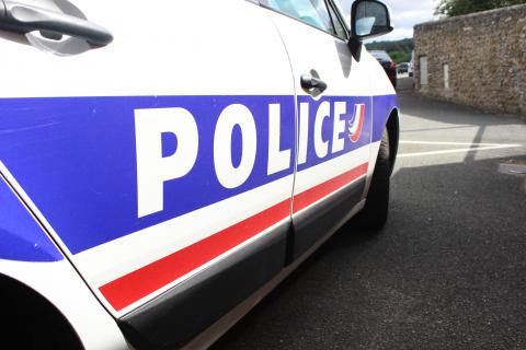 20160907-R img_9635.jpg photo illustration police-justice